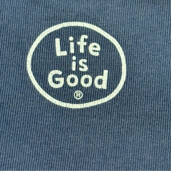 Life is Good short sleeve Vneck Blue Graphic Tee gardening boots size medium - Picture 4 of 6